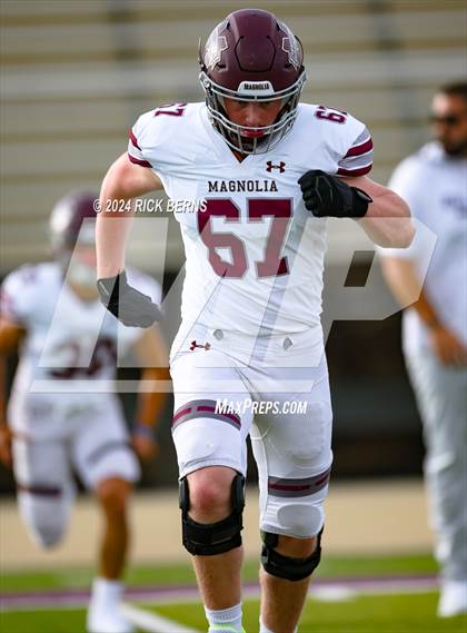 Thumbnail 2 in Lake Creek vs Magnolia photogallery.