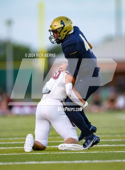Thumbnail 2 in Lake Creek vs Magnolia photogallery.