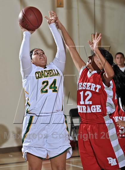 Thumbnail 1 in Desert Mirage vs Coachella Valley (MaxPreps Holiday Classic) photogallery.
