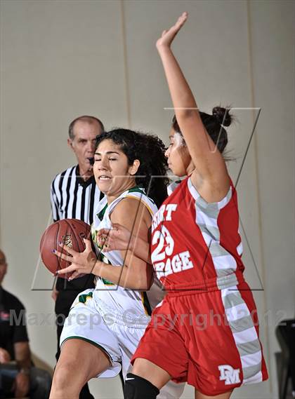 Thumbnail 2 in Desert Mirage vs Coachella Valley (MaxPreps Holiday Classic) photogallery.