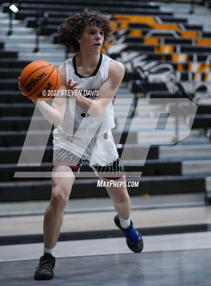 Thumbnail 1 in Chandler vs Desert Ridge photogallery.