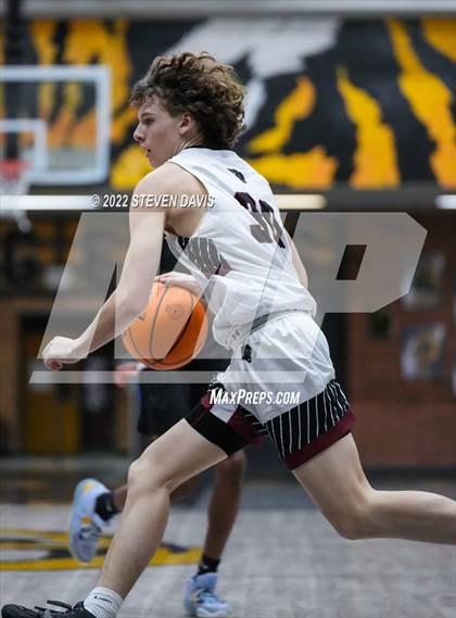 Thumbnail 2 in Chandler vs Desert Ridge photogallery.