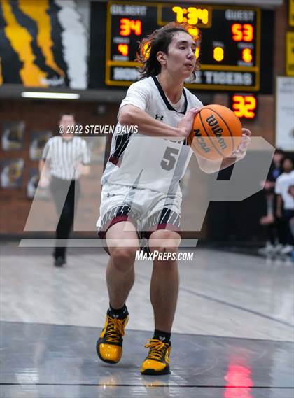 Thumbnail 3 in Chandler vs Desert Ridge photogallery.