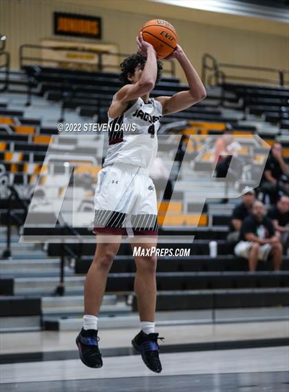 Thumbnail 2 in Chandler vs Desert Ridge photogallery.