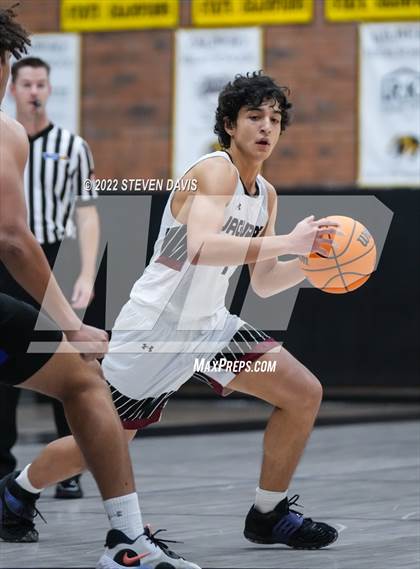 Thumbnail 3 in Chandler vs Desert Ridge photogallery.