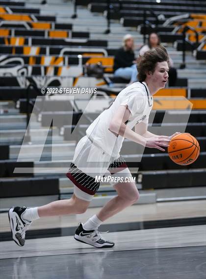 Thumbnail 3 in Chandler vs Desert Ridge photogallery.