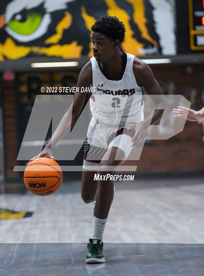 Thumbnail 3 in Chandler vs Desert Ridge photogallery.