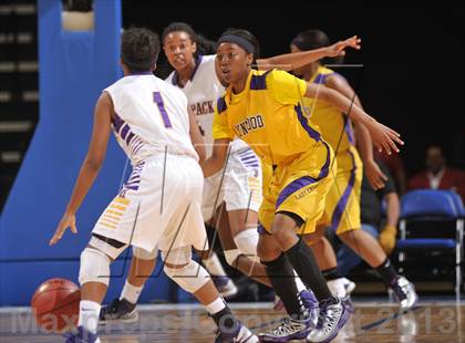 Thumbnail 1 in Ridgeview vs. Lynwood (CIF SoCal Regional D2 Final) photogallery.