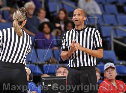 Thumbnail 1 in Ridgeview vs. Lynwood (CIF SoCal Regional D2 Final) photogallery.