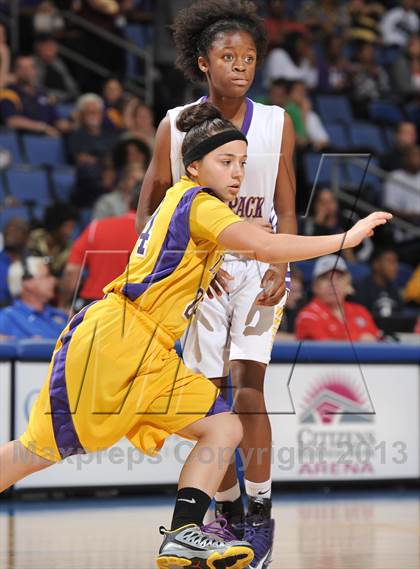 Thumbnail 2 in Ridgeview vs. Lynwood (CIF SoCal Regional D2 Final) photogallery.
