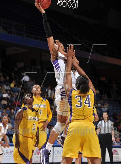 Thumbnail 1 in Ridgeview vs. Lynwood (CIF SoCal Regional D2 Final) photogallery.