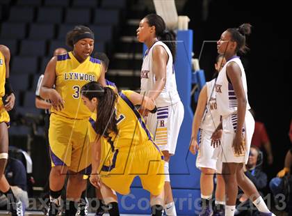 Thumbnail 1 in Ridgeview vs. Lynwood (CIF SoCal Regional D2 Final) photogallery.