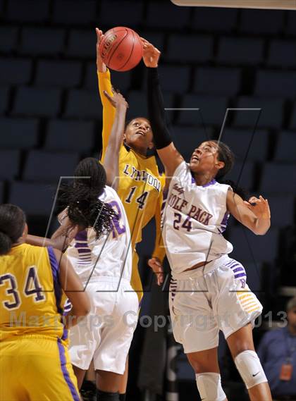 Thumbnail 2 in Ridgeview vs. Lynwood (CIF SoCal Regional D2 Final) photogallery.