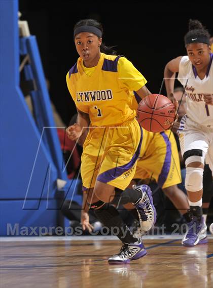 Thumbnail 1 in Ridgeview vs. Lynwood (CIF SoCal Regional D2 Final) photogallery.