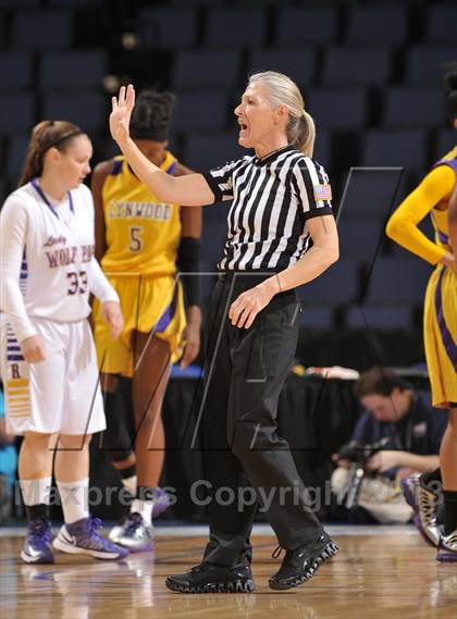Thumbnail 1 in Ridgeview vs. Lynwood (CIF SoCal Regional D2 Final) photogallery.