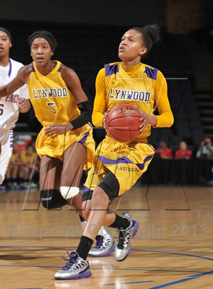 Thumbnail 1 in Ridgeview vs. Lynwood (CIF SoCal Regional D2 Final) photogallery.