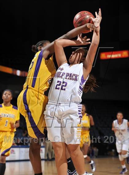 Thumbnail 1 in Ridgeview vs. Lynwood (CIF SoCal Regional D2 Final) photogallery.