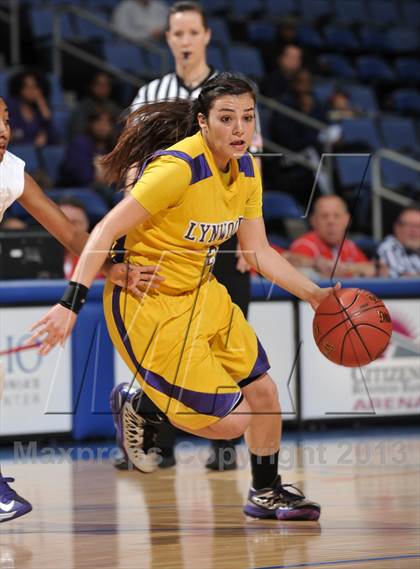 Thumbnail 2 in Ridgeview vs. Lynwood (CIF SoCal Regional D2 Final) photogallery.