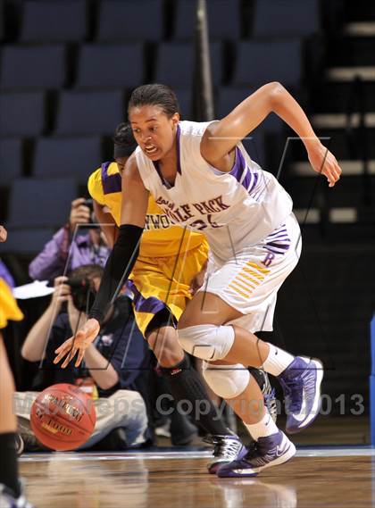 Thumbnail 2 in Ridgeview vs. Lynwood (CIF SoCal Regional D2 Final) photogallery.