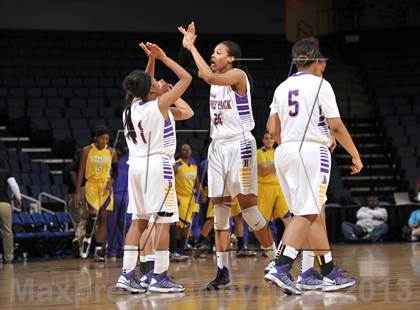 Thumbnail 2 in Ridgeview vs. Lynwood (CIF SoCal Regional D2 Final) photogallery.