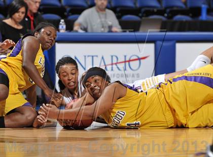 Thumbnail 3 in Ridgeview vs. Lynwood (CIF SoCal Regional D2 Final) photogallery.