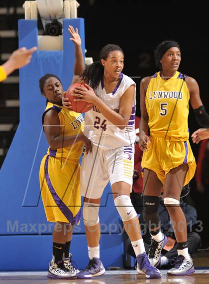 Thumbnail 1 in Ridgeview vs. Lynwood (CIF SoCal Regional D2 Final) photogallery.