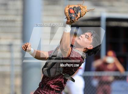 Thumbnail 3 in Maryknoll vs Polytechnic photogallery.