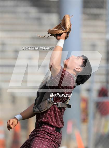Thumbnail 1 in Maryknoll vs Polytechnic photogallery.