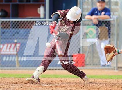 Thumbnail 2 in Maryknoll vs Polytechnic photogallery.