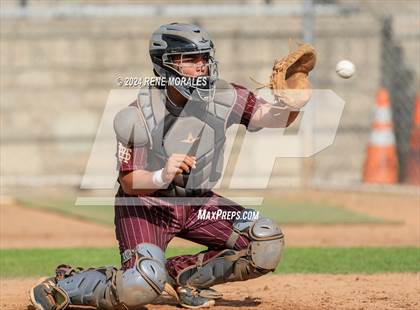 Thumbnail 3 in Maryknoll vs Polytechnic photogallery.