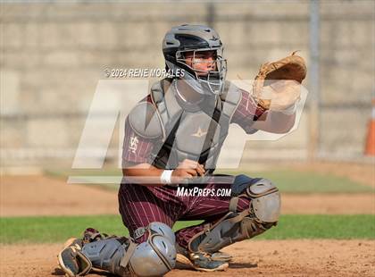 Thumbnail 2 in Maryknoll vs Polytechnic photogallery.