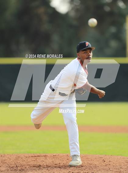 Thumbnail 3 in Maryknoll vs Polytechnic photogallery.