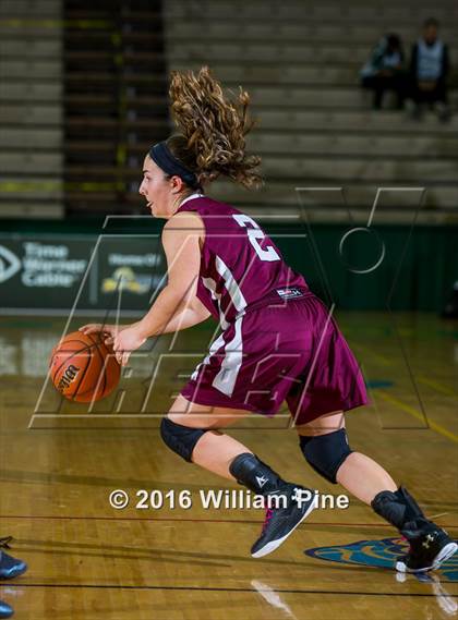 Thumbnail 2 in Ossining vs. Commack (NYSPHSAA Class AA Semifinal) photogallery.
