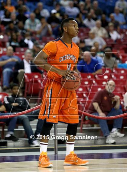 Thumbnail 3 in Sacramento vs Cosumnes Oaks (CIF SJS D2 Semifinal) photogallery.