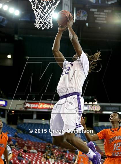 Thumbnail 1 in Sacramento vs Cosumnes Oaks (CIF SJS D2 Semifinal) photogallery.