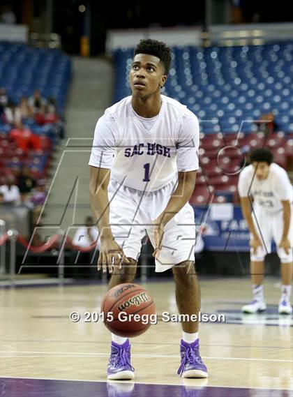 Thumbnail 3 in Sacramento vs Cosumnes Oaks (CIF SJS D2 Semifinal) photogallery.