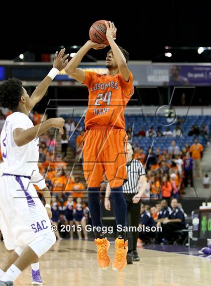 Thumbnail 2 in Sacramento vs Cosumnes Oaks (CIF SJS D2 Semifinal) photogallery.