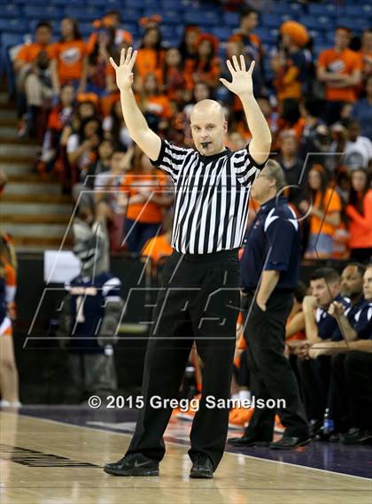 Thumbnail 2 in Sacramento vs Cosumnes Oaks (CIF SJS D2 Semifinal) photogallery.