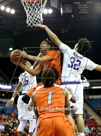 Thumbnail 3 in Sacramento vs Cosumnes Oaks (CIF SJS D2 Semifinal) photogallery.