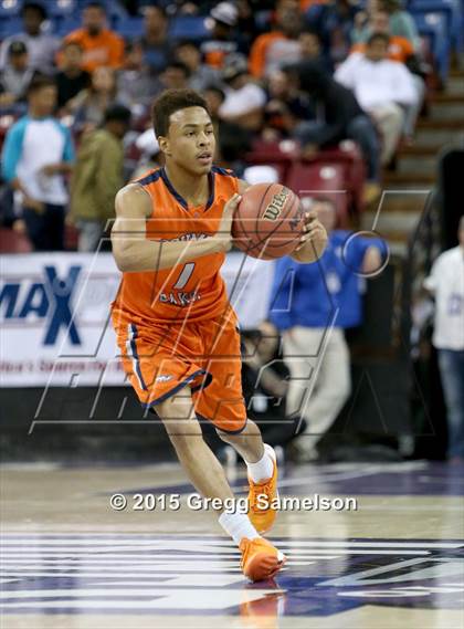 Thumbnail 2 in Sacramento vs Cosumnes Oaks (CIF SJS D2 Semifinal) photogallery.