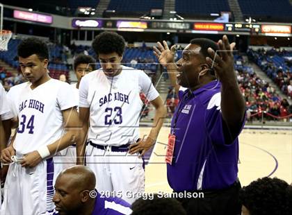 Thumbnail 3 in Sacramento vs Cosumnes Oaks (CIF SJS D2 Semifinal) photogallery.