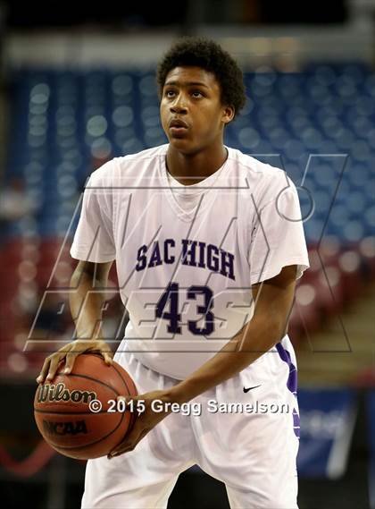 Thumbnail 3 in Sacramento vs Cosumnes Oaks (CIF SJS D2 Semifinal) photogallery.