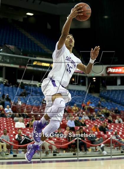 Thumbnail 3 in Sacramento vs Cosumnes Oaks (CIF SJS D2 Semifinal) photogallery.