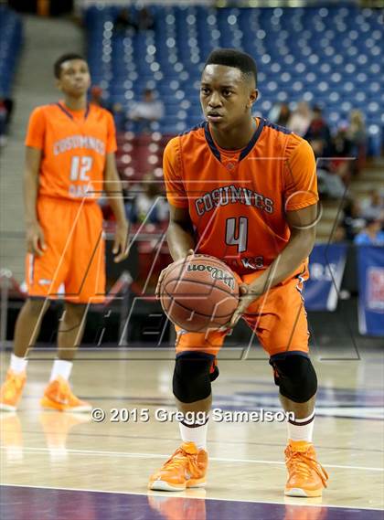 Thumbnail 3 in Sacramento vs Cosumnes Oaks (CIF SJS D2 Semifinal) photogallery.
