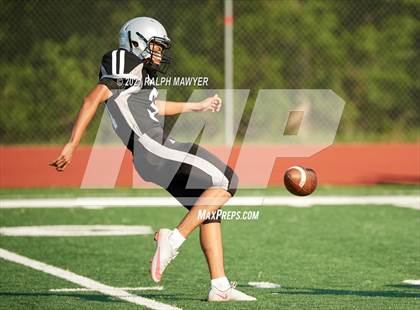 Thumbnail 1 in Laredo South United @ Boerne-Champion photogallery.