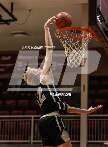 Thumbnail 1 in Idaho State All Star Game Slam Dunk Contest 2022 photogallery.