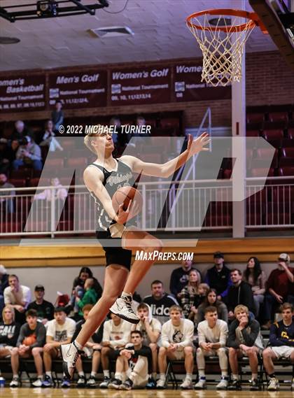 Thumbnail 3 in Idaho State All Star Game Slam Dunk Contest 2022 photogallery.