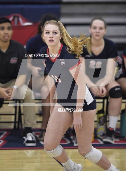 Thumbnail 2 in Los Alamitos @ Beckman (CIF-SS D2 Playoff) photogallery.