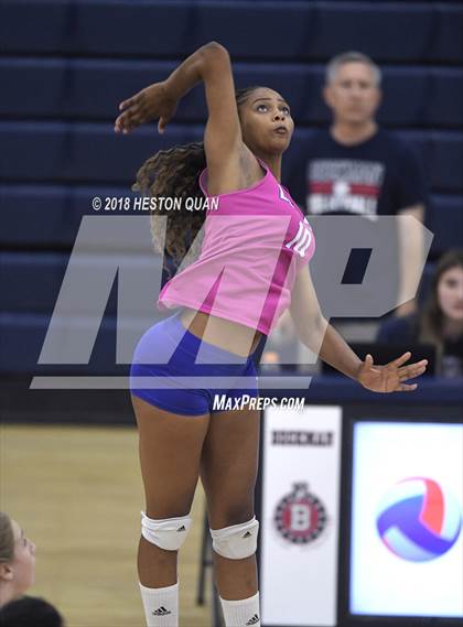 Thumbnail 2 in Los Alamitos @ Beckman (CIF-SS D2 Playoff) photogallery.