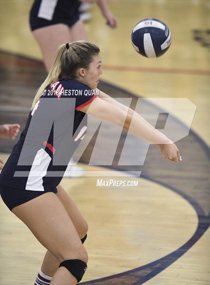 Thumbnail 2 in Los Alamitos @ Beckman (CIF-SS D2 Playoff) photogallery.